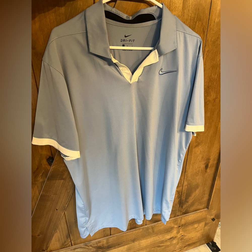 Men’s Nike Dri-fit golf polo size large, blue like new